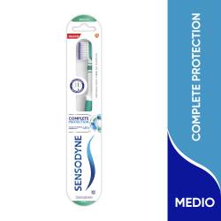 Cepillo Dental Medio Complete Protect Sensodyne x 1 Un.